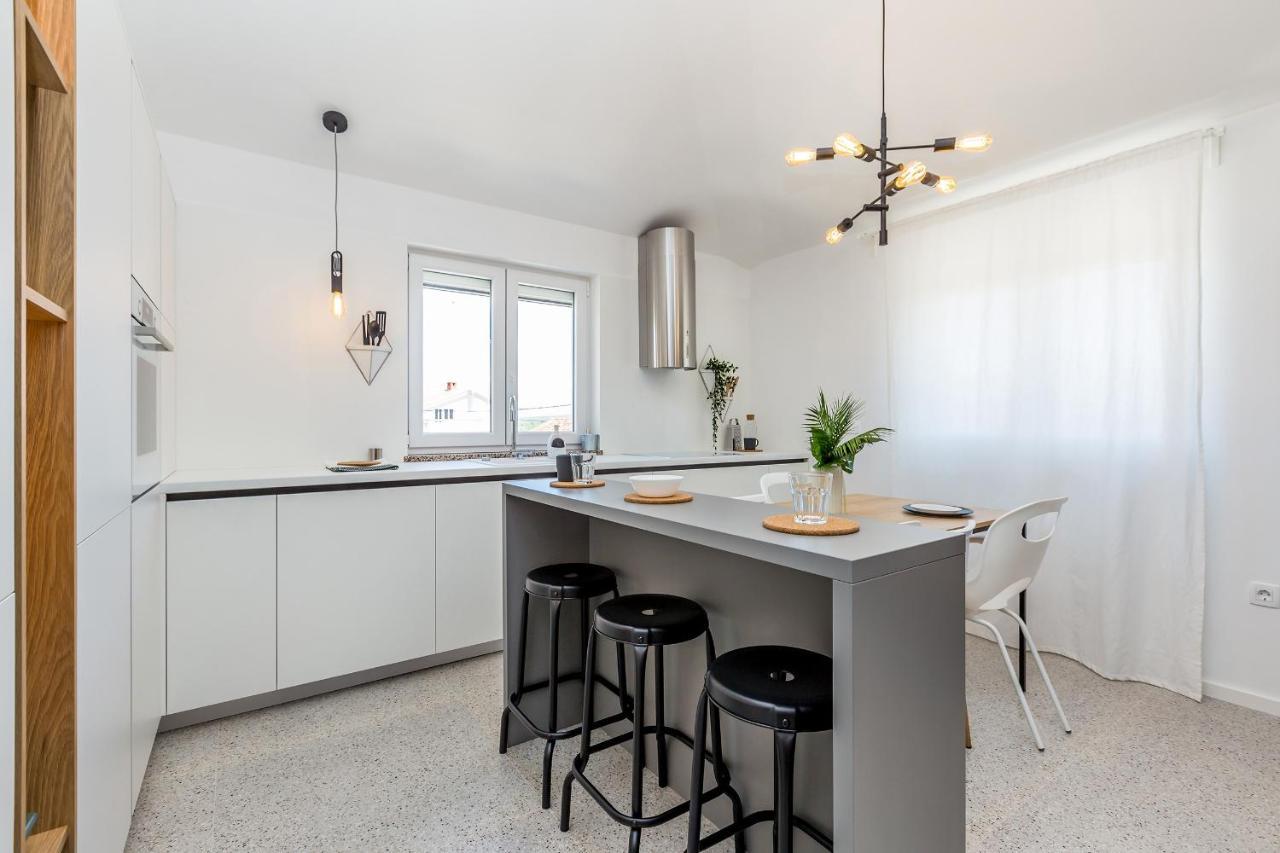 Salatić Apartment Laurus מראה חיצוני תמונה