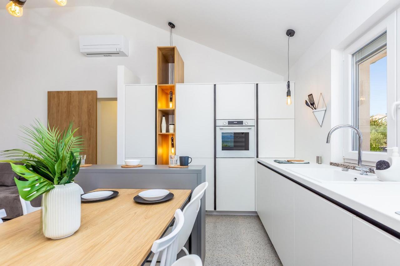 Salatić Apartment Laurus מראה חיצוני תמונה