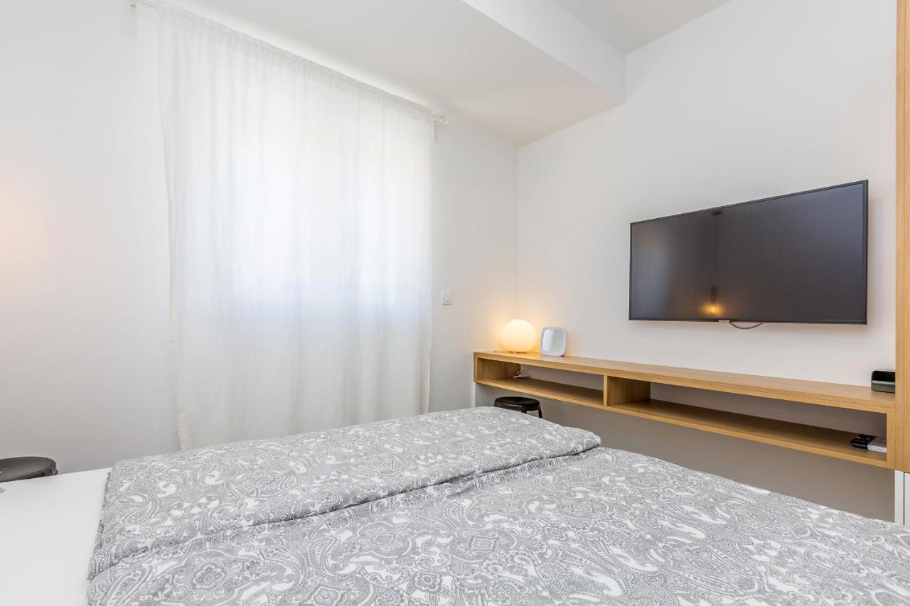 Salatić Apartment Laurus מראה חיצוני תמונה